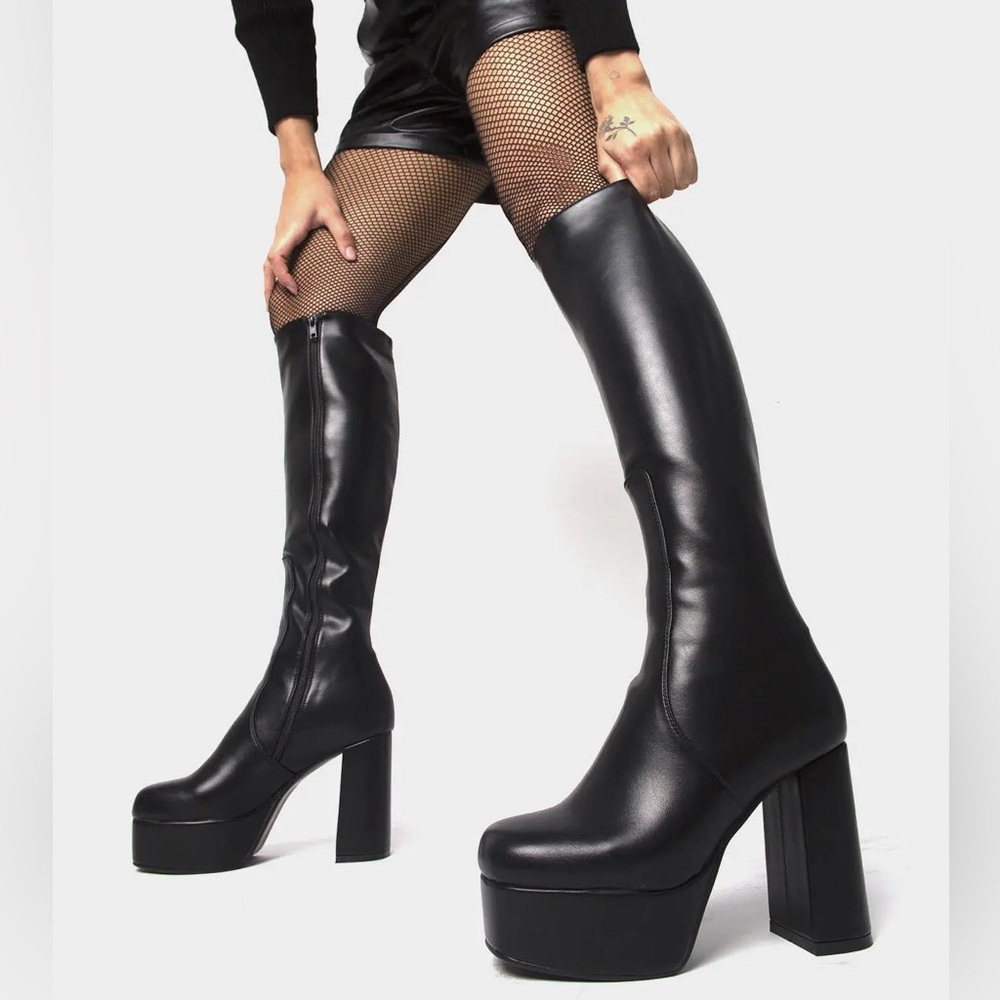 WHATTA SHOWDOWN PLATFORM KNEE HIGH BOOTS